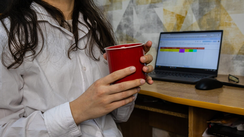 Looped post background image