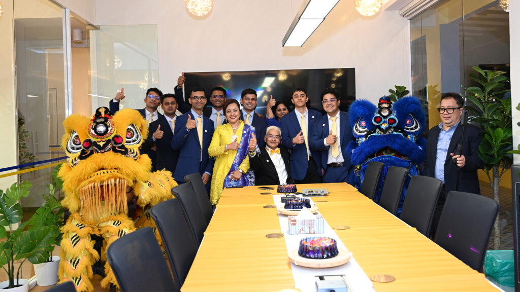 Looped post background image